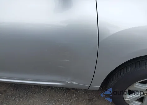 2010 Toyota Highlander Se V6 z USA, uszkodzony, nr VIN 5TDJK3EH7AS022297